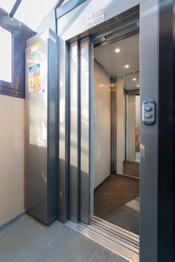 To-Housing3, Luce E Relax Al Centro Di Torino Apartment Exterior photo